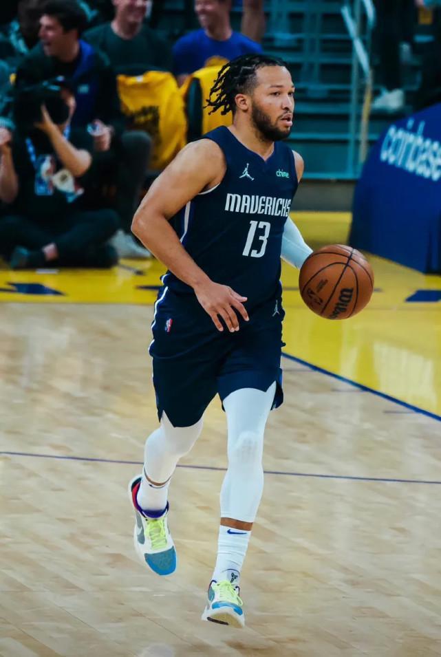 给出更具执 给出更具执